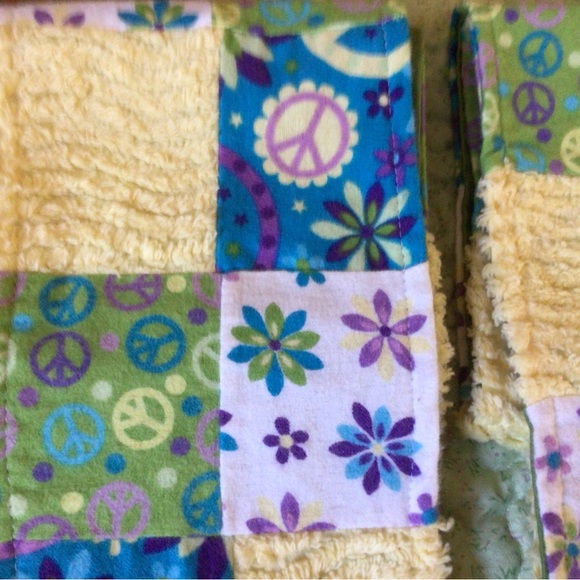 Set of 3 children’s scarves - Picture 6 of 6